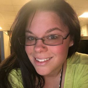 Meet your Posher, Carrien